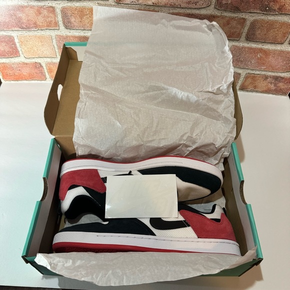 NIKE SB Alleyoop Chicago Colorway Black White Red Shoes New Mens 10.5 - Picture 6 of 6